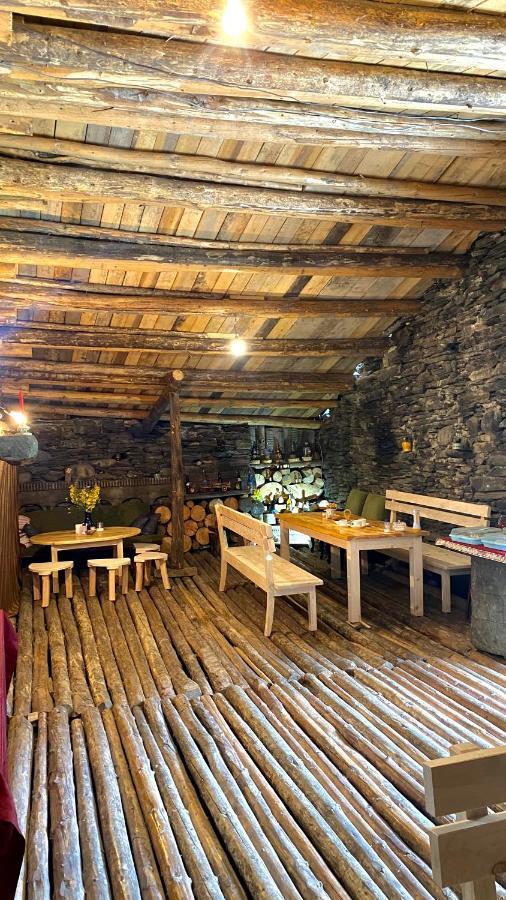 Ushguli 12 Century Hotell Exteriör bild